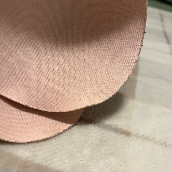 ✨SOLD✨Lululemon Red Energy Bra Size 8 - Picture 3 of 5